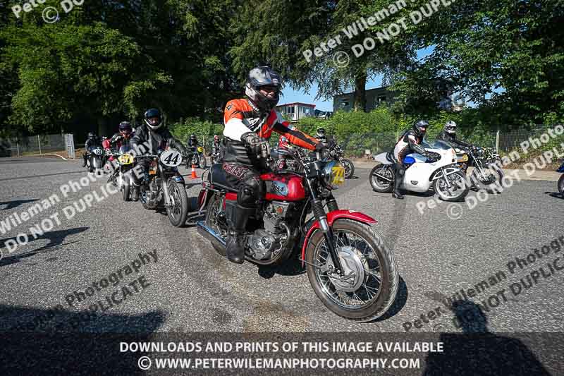cadwell park;cadwell park photographs;cadwell trackday photographs;enduro digital images;event digital images;eventdigitalimages;peter wileman photography;racing digital images;trackday digital images;trackday photos